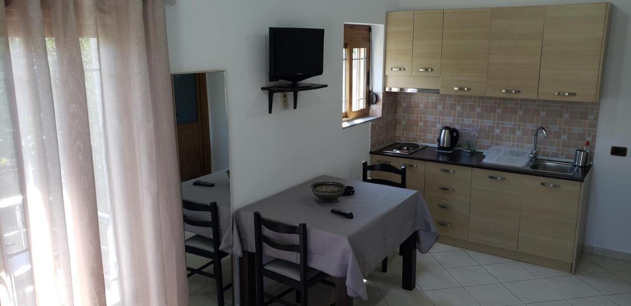 Apartamento Blue Season Ksamil Exterior foto