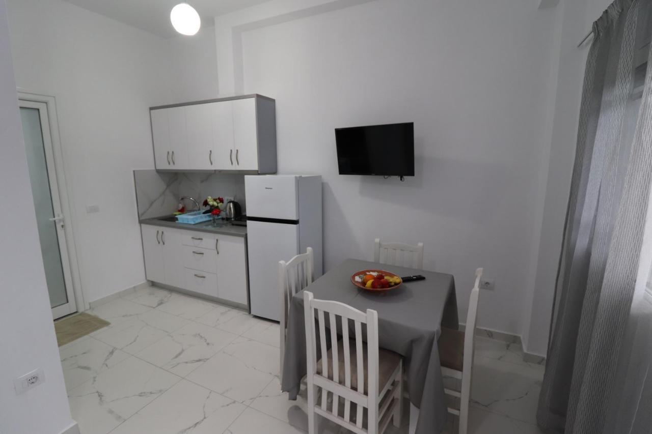 Apartamento Blue Season Ksamil Exterior foto